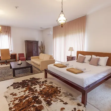 Penzion The Hills And 3*